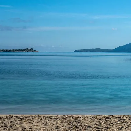 Hibiscus 빌라 포엔샤 항구